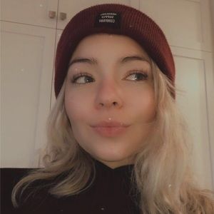 Meet your Posher, Axelle